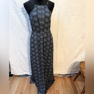 ROKOKO wraparound maxi sundress with pockets. Size Medium